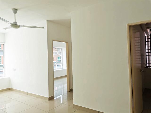 Cyber City Phase 2 2R1B 1st Floor Affordable Kepayan Sale