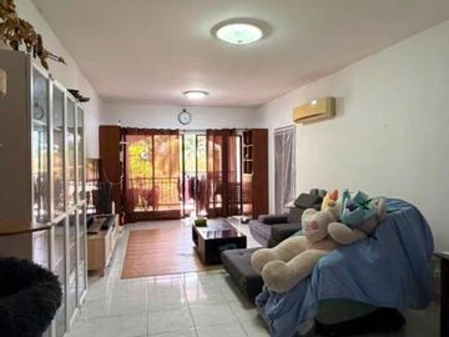 Cyber heights villa cyberjaya fully furnish 2 car park balcony