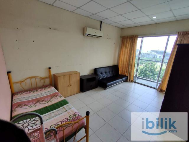 Cyberia Smarthome. Furnished NONsharing Large Master Room Airconditioned