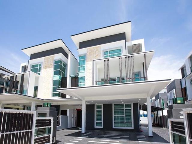 Cyberjaya 40X75 SemiD Basic 45k boleh Loan Satu Unit Only