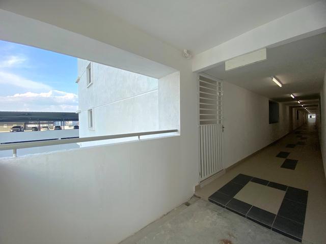 CYBERJAYA Aspire ResidenceCorner Unit Renovated Level 8 For Sale