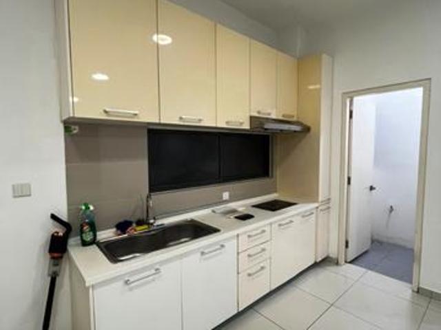 Cyberjaya Mirage by The Lake Well keep Partial Furnish