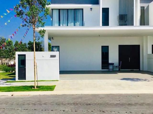CyberjayaFULL Loan Easy Apply 100FREEHOLD 28x80 Double Storey