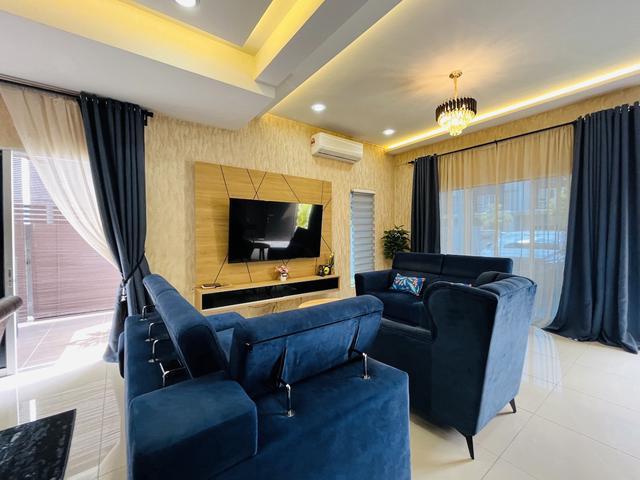 Cybersouth Casa Green Endlot with land Beautiful Renovated For Sale