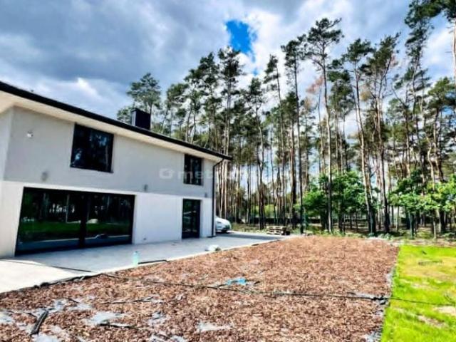 Czarnieckiego 311 m², Marki