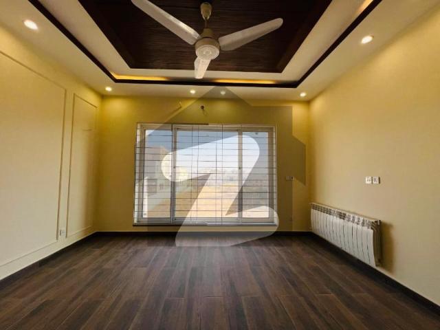D12/4 1 Kanal Brand New Full House 5 Bedroom D 12/4
