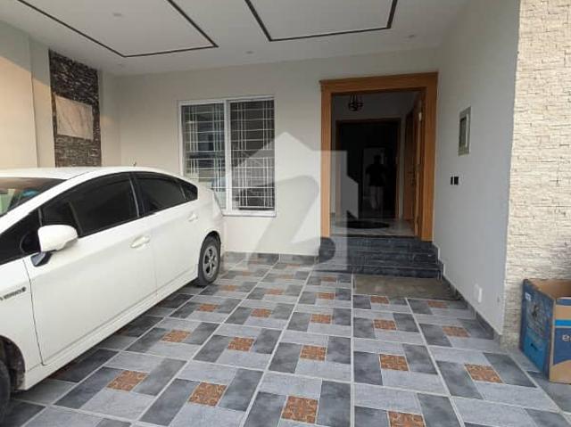 D12. Brand New American style 10 Marla House