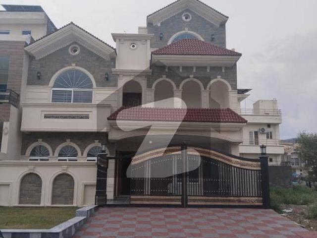D12 Brand New Double Storey 10 Marla