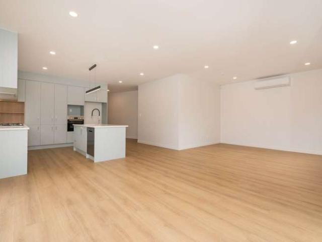 D/27 Nutsey Avenue, Northcote, North Shore City