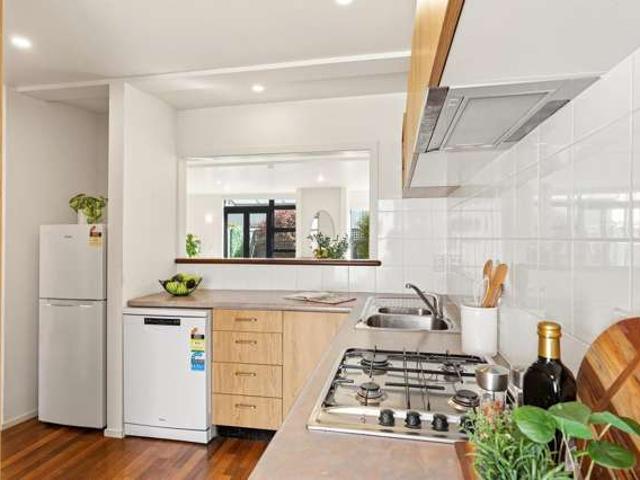 D/2 Hatton Street, Karori, Wellington City