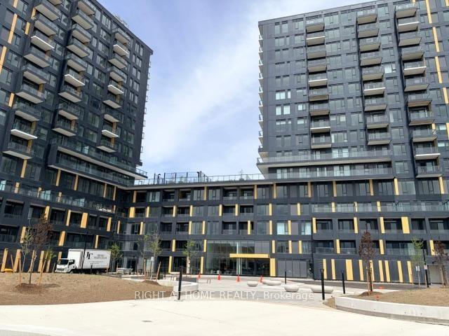 D801 4 Powers Common, Burlington | For Rent @ $2,050 | Condos. Ca