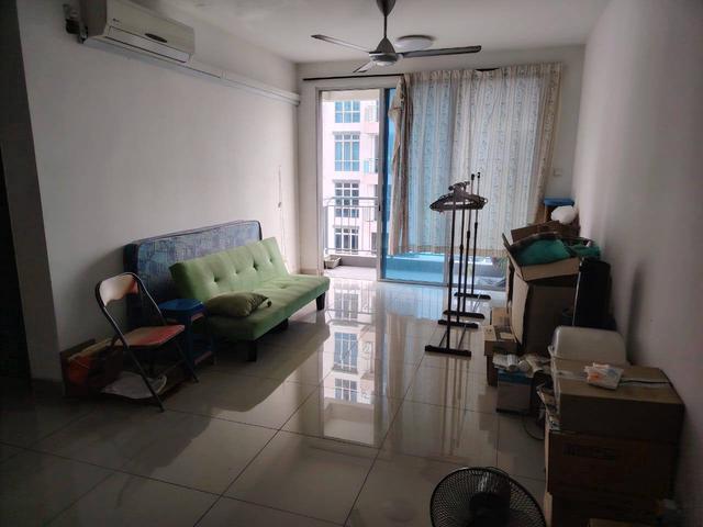 D ambience apartment 3 bedroom permas jaya 2 carpark CHEAP