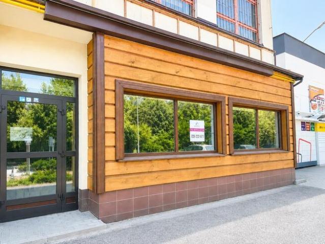 Dębica, ul. Krakowska, 60 m² Parter Duża witryna