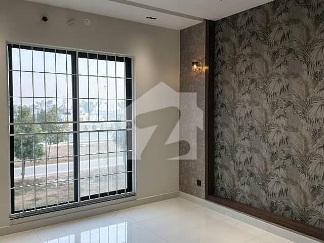D Block 8 Marla House For Sale