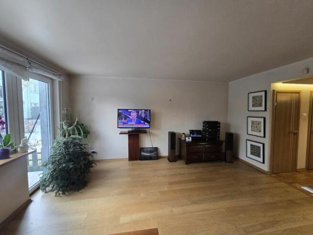 Dąbrowa G Korzeniec, połowa bliźniaka