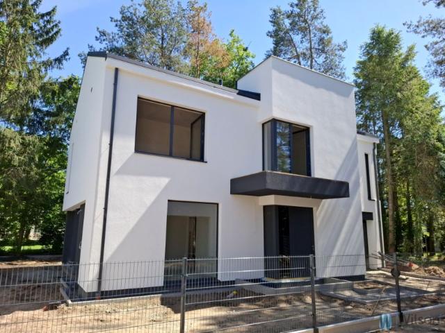 Dąbrowa Leśna 191 m², Łomianki