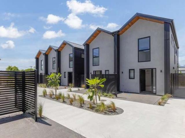 D&E/624A Queen Street, Levin, Horowhenua