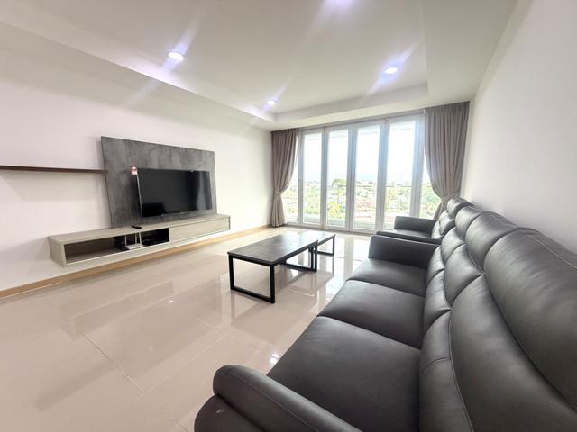D Golden Gate Condo Kobusak 2007sf 4 Bedrooms 2 Car Parks