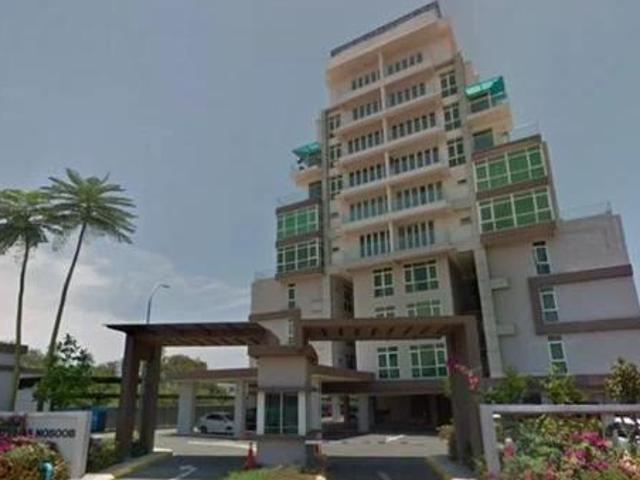 D golden gate condominium