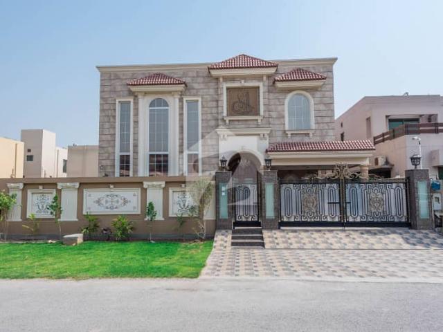 D H A Lahore 1 Kanal Brand New Faisal Rasool Design House With 100% Original Pics Available For Rent