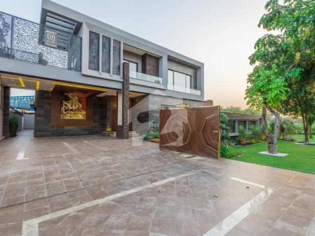 D H A Lahore 1 Kanal Brand New Owner Build Design House Fully Furnished Full Basement With 100% Original Pics Available For Rent