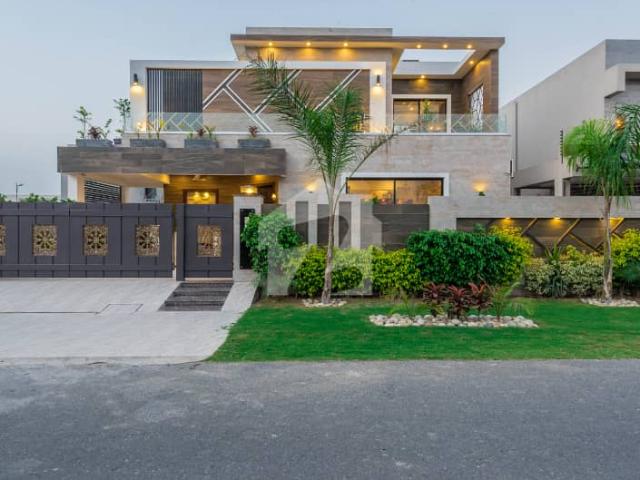 D H A Lahore 1 Kanal Brand New Mazher Munir Design House With 100% Original Pictures Available For Rent