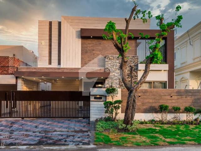 D H A Lahore 1 Kanal Brand New Stylish House With Basement And Full Furnished House With 100% Original Pics Available For Rent