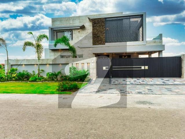 D H A Lahore 1 Kanal Mazhar Munir Design House With 100% Original Pictures Available For Rent