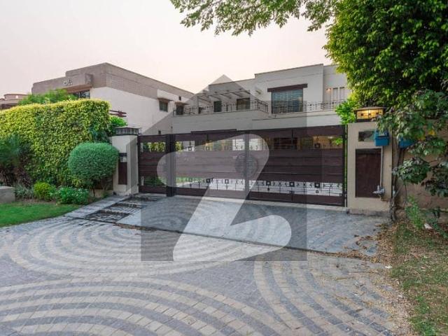 D H A Lahore 1 Kanal Owner Build Design House With 100% Original Pictures Available For Rent