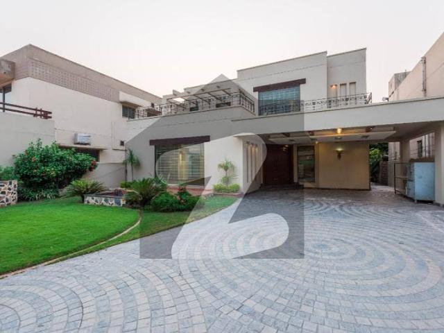 D H A Lahore 1 Kanal Owner Build Design House With 100% Original Pics Available For Rent