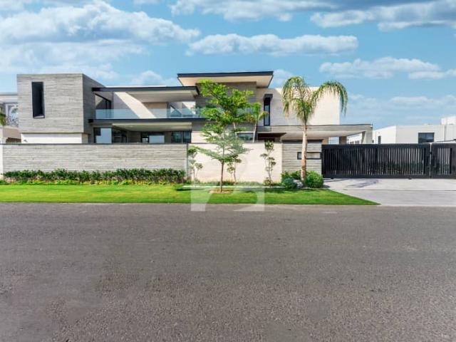 D H A Lahore 2 Kanal Brand New Mazhar Munir Design House Full Basement With Swimming Pool And Cinema Hall With 100% Original Pics Available For Sale