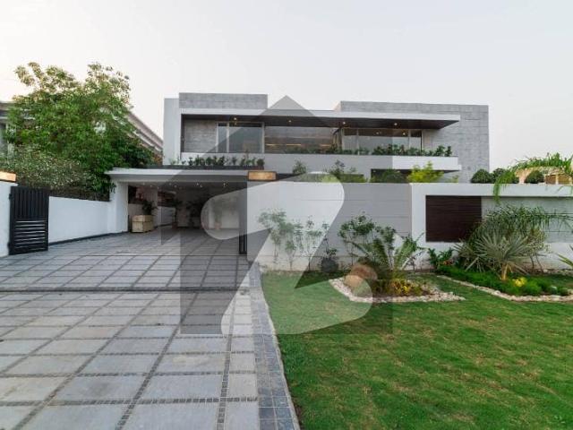 D H A Lahore 2 Kanal Brand New Masher Munir Design House with Swimming Pool With 100% Original Pics Available For Sale