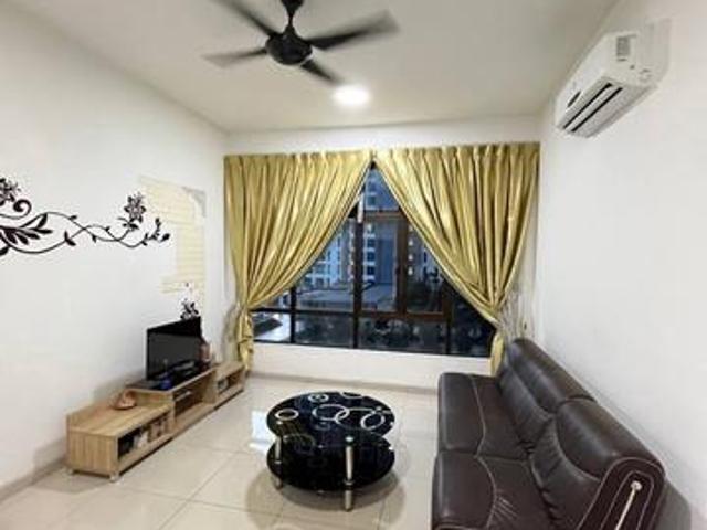 D Summit Kempas Utama 3Bed 2Bath Pool View Good Condition Cheap