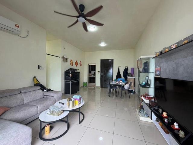 D Summit Residences Kempas Utama Setia Tropika Condo Full Loan