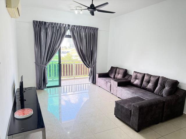 D secret garden 2 bedroom fully furnished Kempas data centre Jb edl