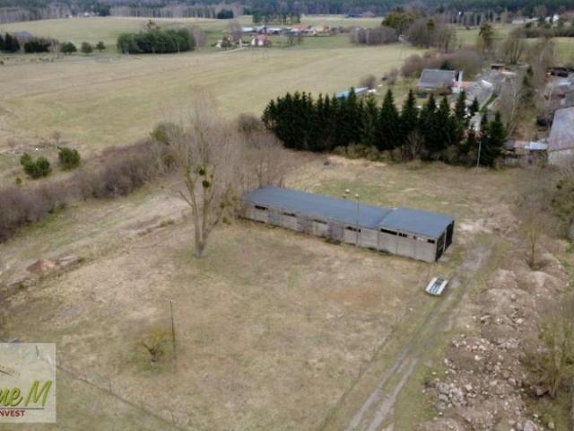 Długa 3 422 m², Liwa