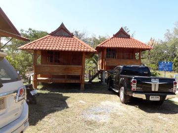 ด่วนมาก ขายบ้าน น็อคดาวน์ ทรงไทย 6 หลังพร้อมที่ดิน ขนาด 1 งาน 42.1 ตร.ว. อยู่ซอยบ้านม่วง9ประชาสันติ, ต.หมากแข้ง, อ.เมือง,จ. อุดรฯ