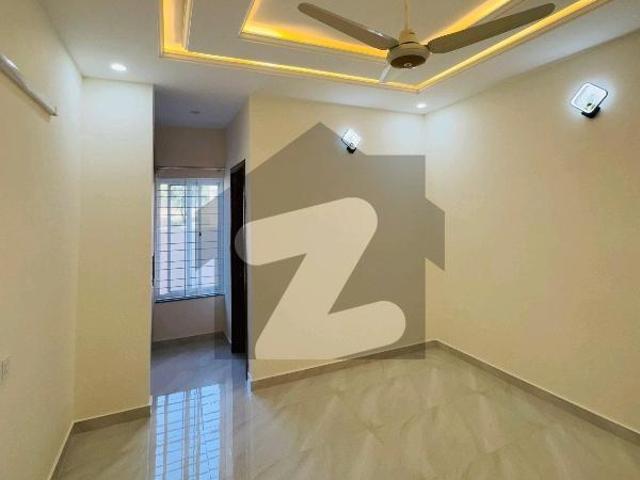 D 12/2 Brand New Luxury 10 Marla House For Sale D 12