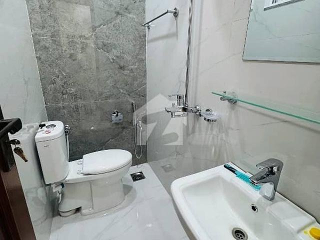 D 12/2 Brand New Luxury 10 Marla House For Sale