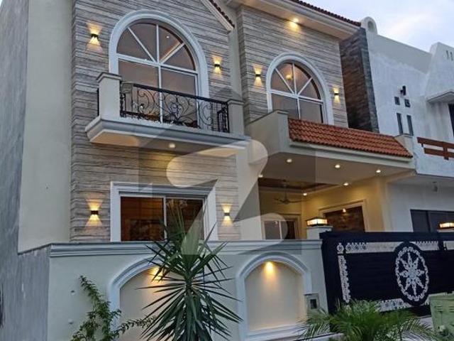 D 12/2 New House For Rent. Gas Available D 12/4