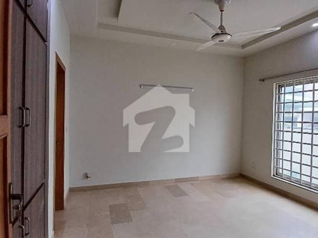 D 12 House Sized 4 Marla For rent