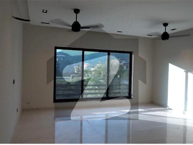 D 12 Islamabad 5090 Brand New Triple Storey House For Rent 8 bed With Washroom 3 Drawing Dining Tv Lounge 3 Kichen 2 Servant Room Parking No Gas Electric Available D 12