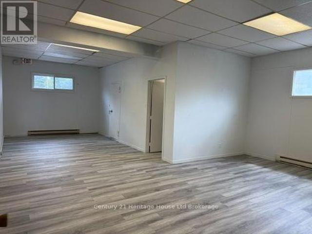 D 237 Main Street, Norfolk Delhi, ON, N4B 2M4 commercial for lease | Listing ID X13610 | Royal LePage