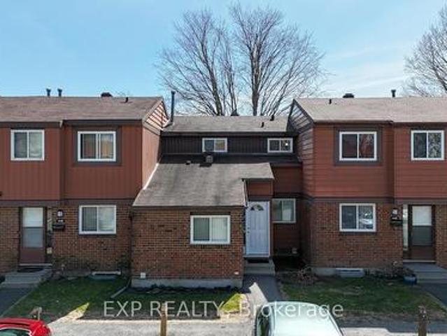 D 44 Foxfield Drive, Ottawa, ON, K2J 1P7 townhouse for sale | Listing ID X12114 | Royal LePage