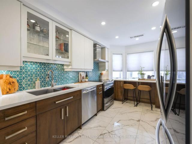 D 921 Adelaide Street W, Toronto | Sold, C12841 | Condos. Ca