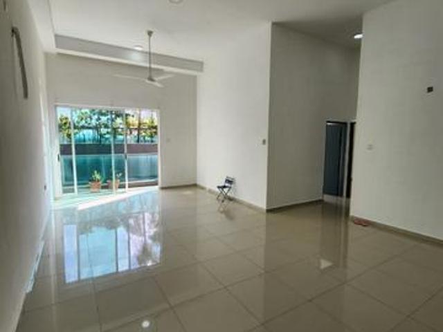 DCarlton Seaview 2Bedroom With Balcony Big Size House Masai Seri Alam