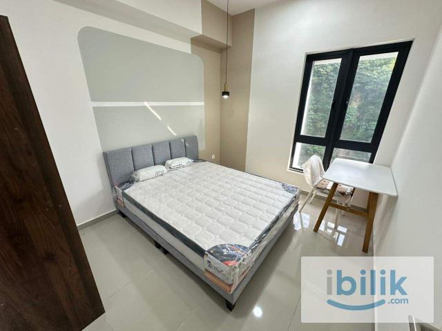 D'Clover Room for rent Central Park Damansara Brand New unit Middle Room