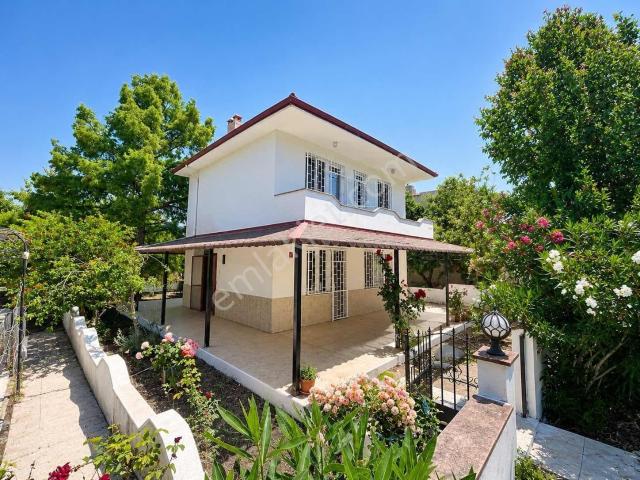 Dağlı Gayrimenkulden|geniş~ Bahçeli|müstakil|3+1|villa!