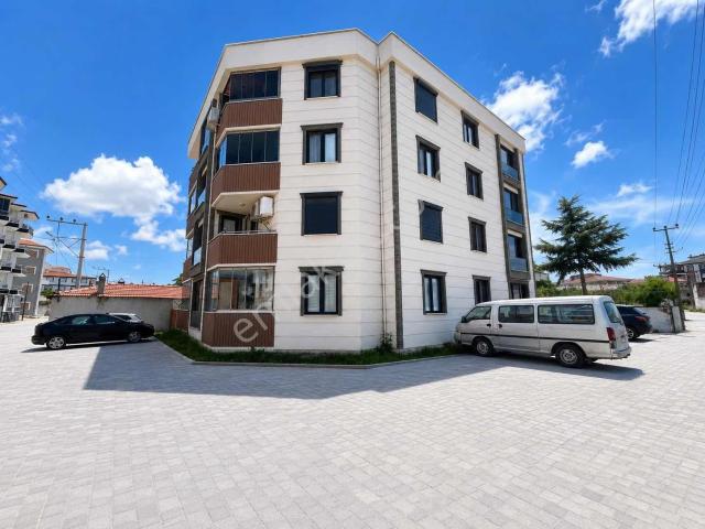 Dağlı !gayrimenkul'den 2+1 Merkezi Yerde Fırsat Daire