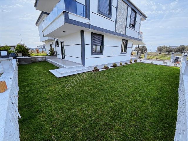 Dağlı !gayrimenkul'den 4+1 Müstakil Sıfır Lüks Yapım Villa!
